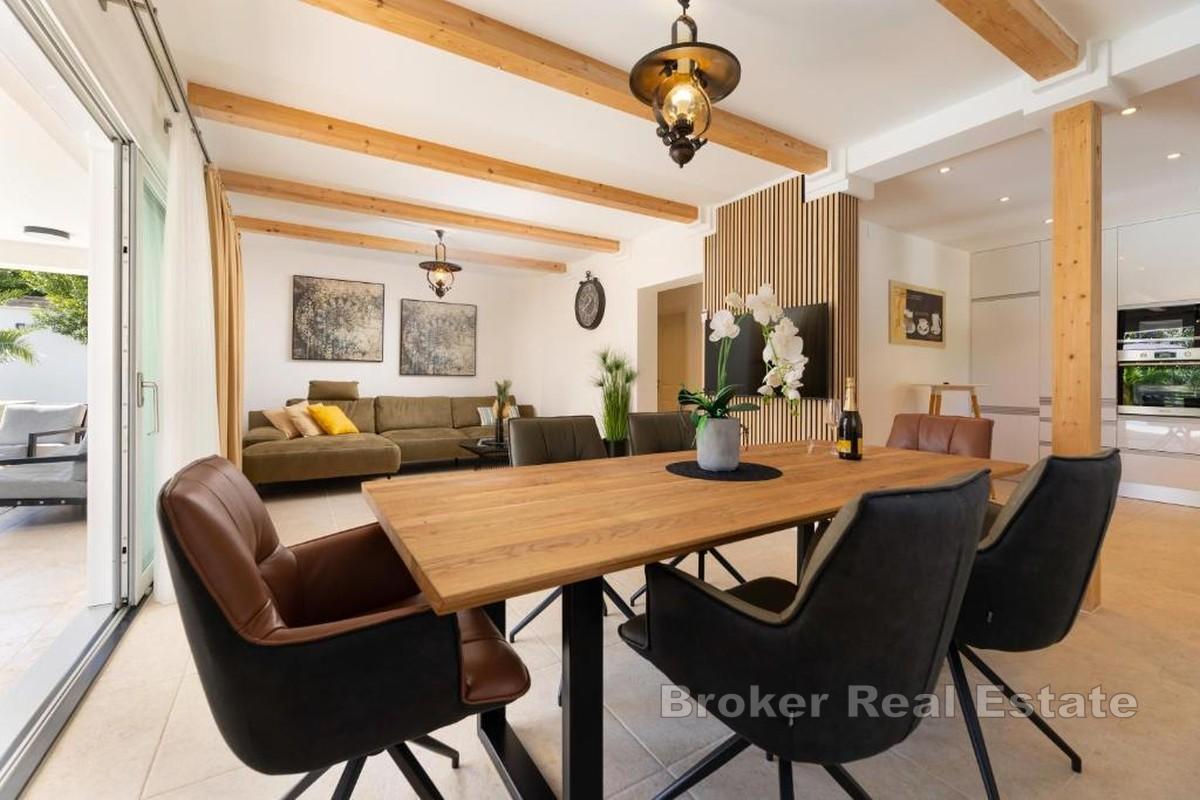 Moderna vila na atraktivnoj lokaciji