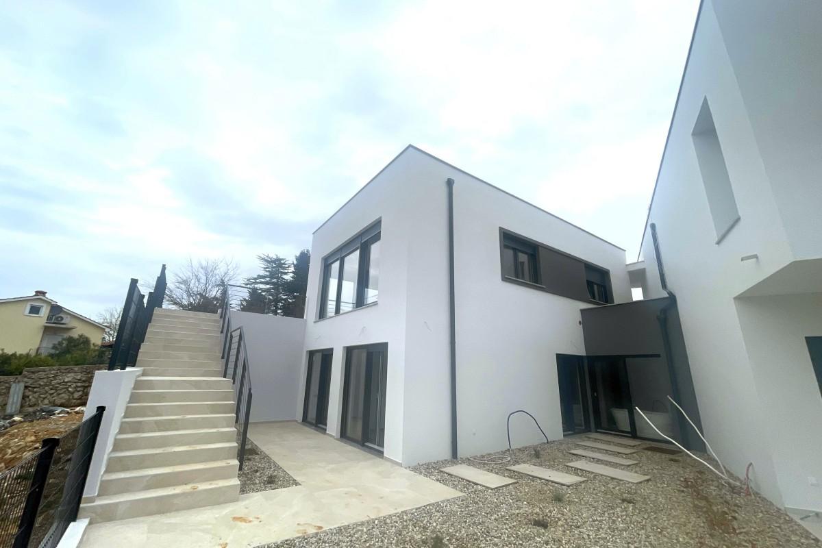 001-1023-38-island-krk-semi-detached-house-with-sea-view-for-sale