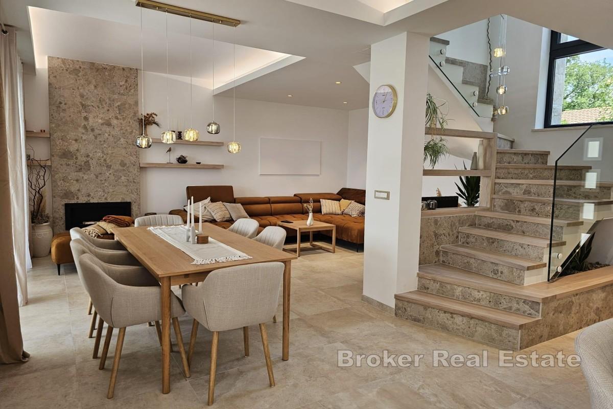 Moderna vila na mirnoj lokaciji