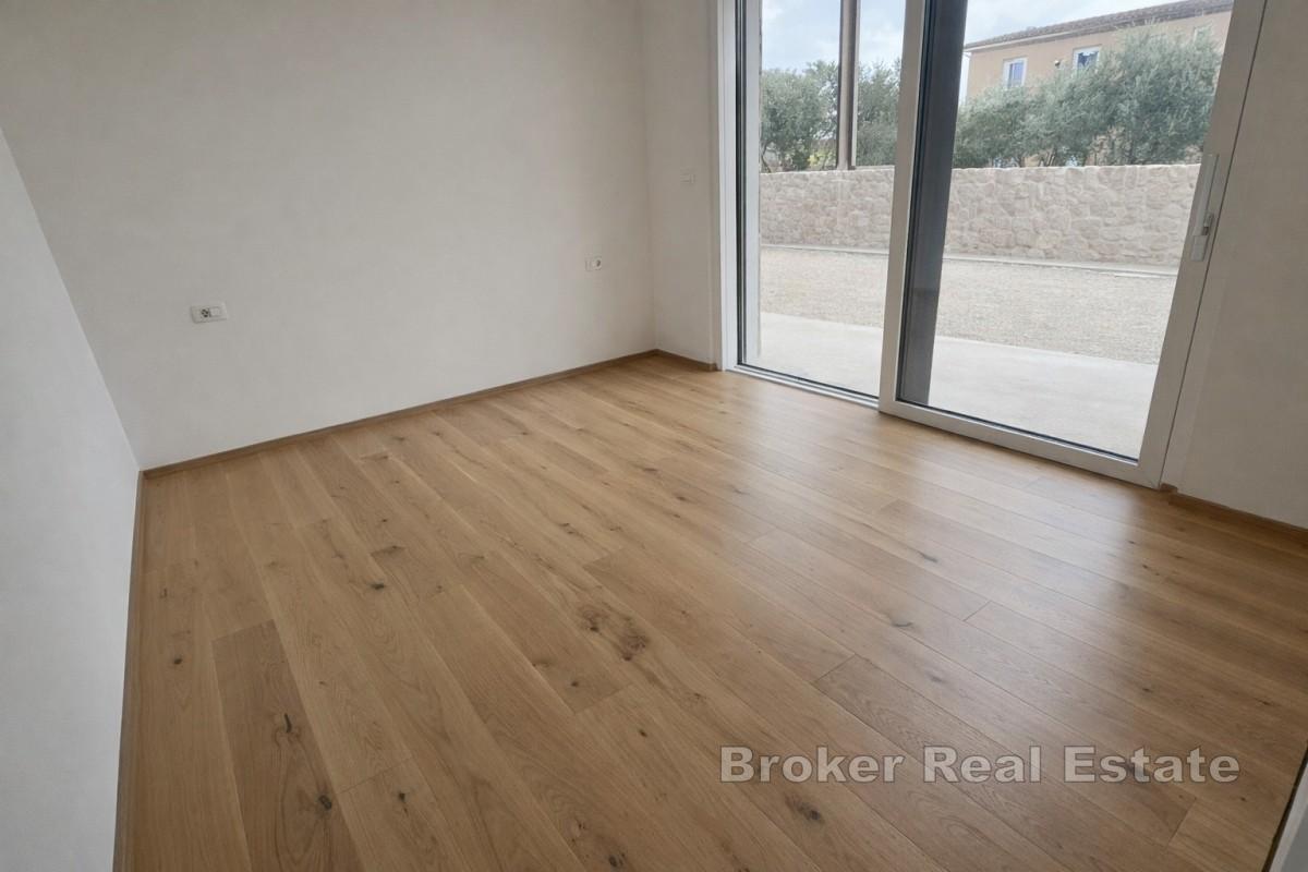 Appartement avec piscine et jardin