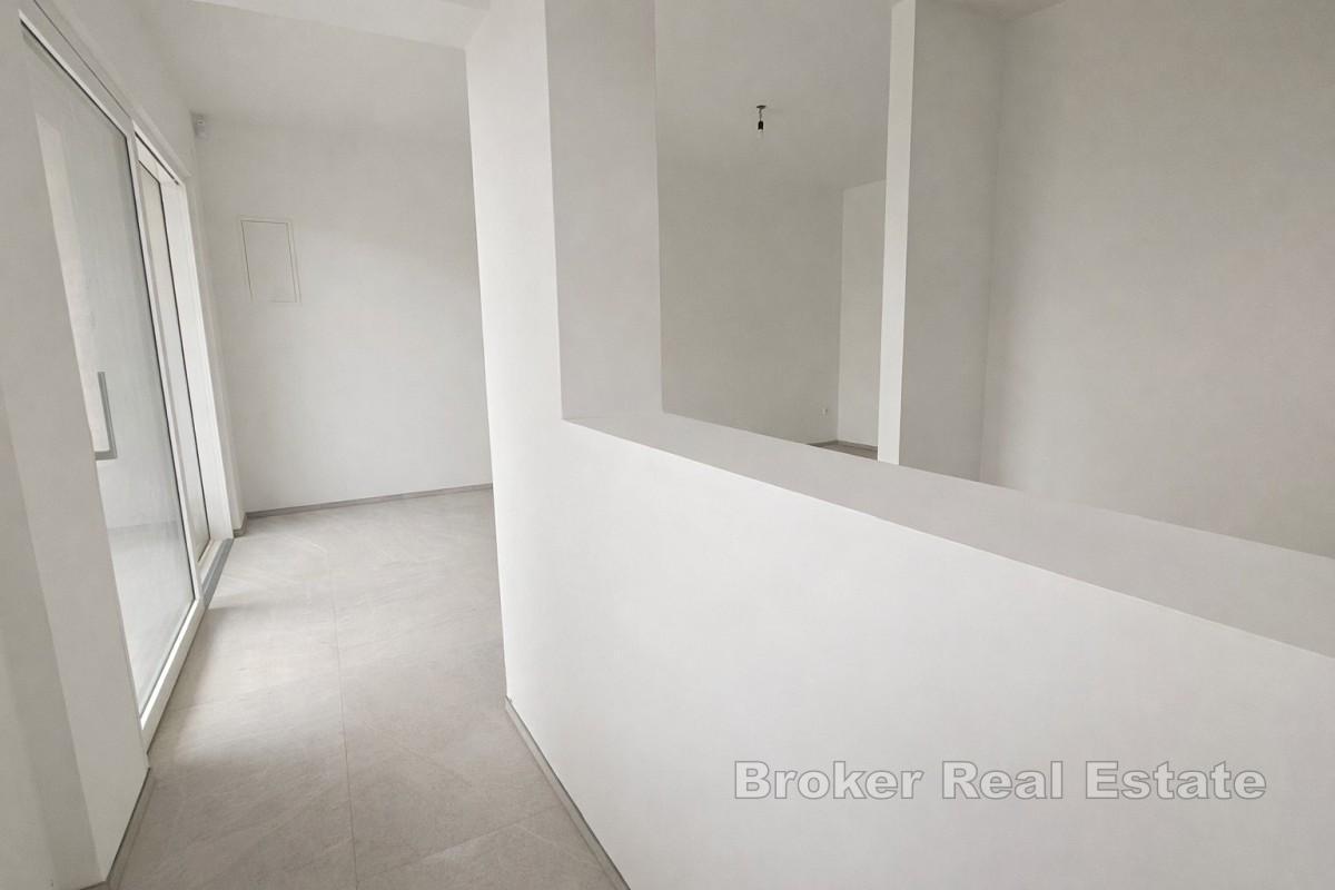 Appartement avec piscine et jardin