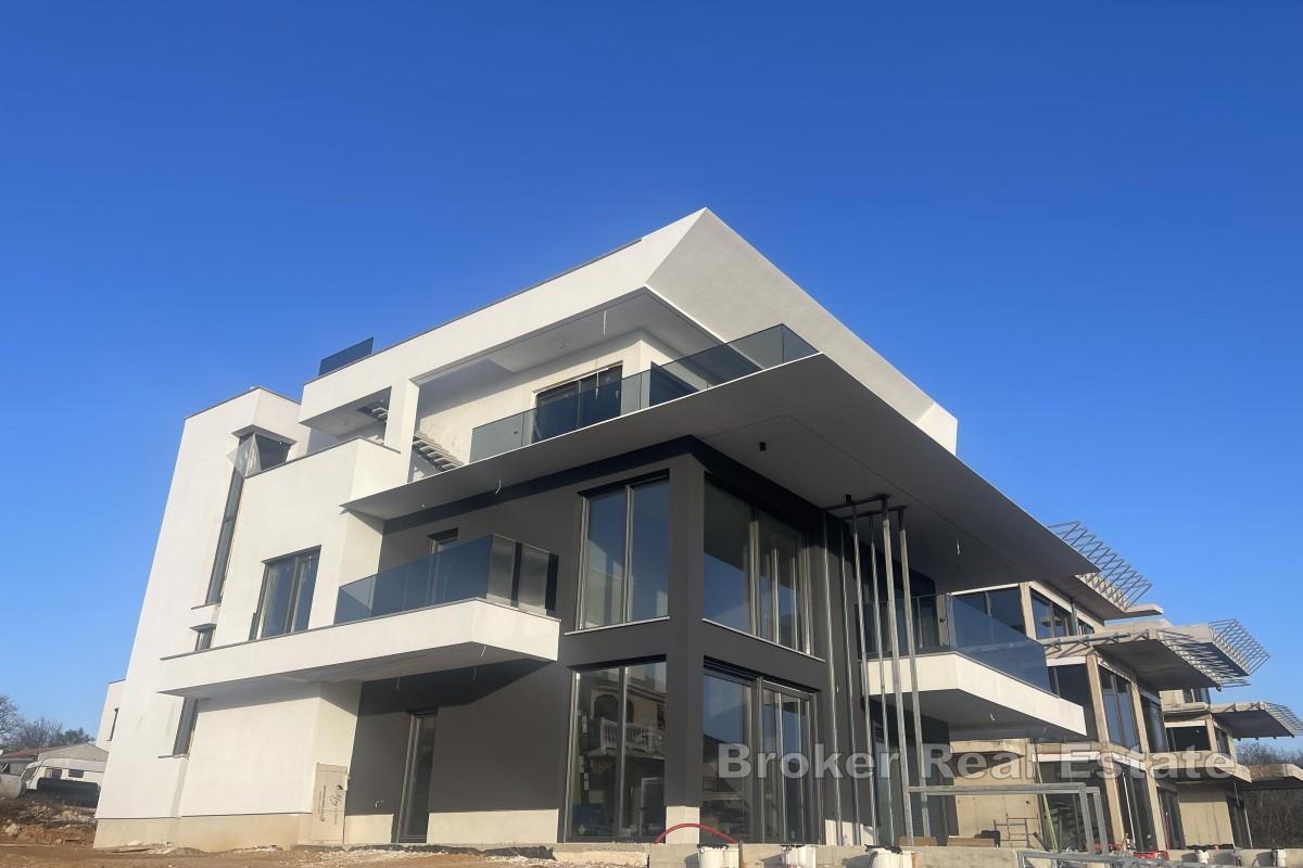 Penthouse de luxe avec terrasse sur le toit
