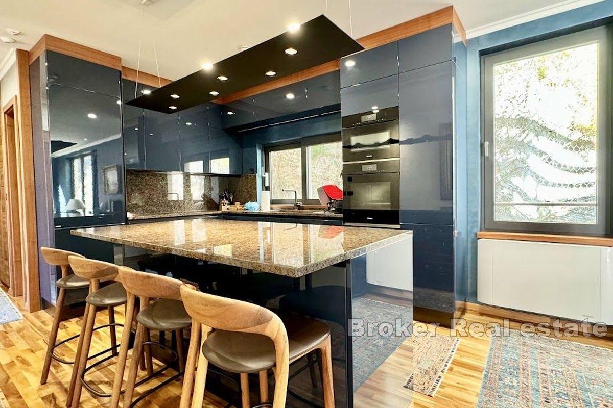 Schöne Wohnung, erste Reihe zum Meer