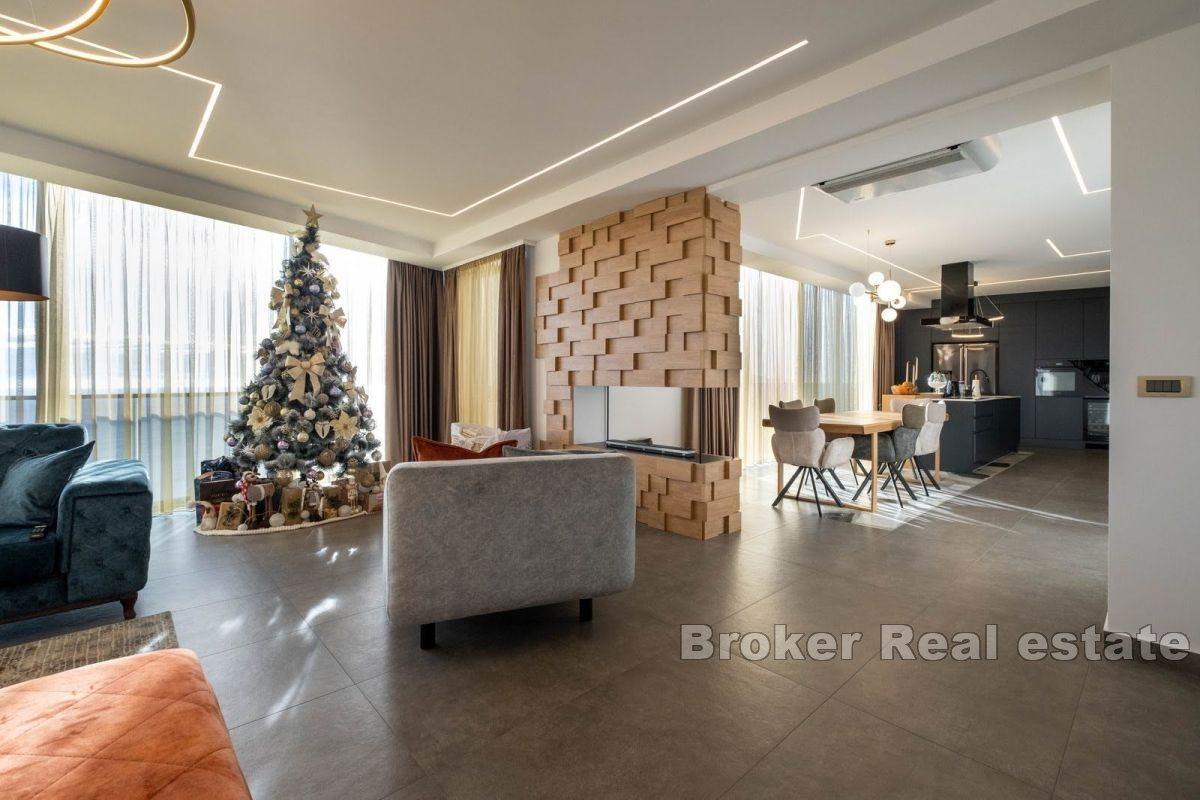 Opatija - Moderný strešný apartmán s panoramatickým výhľadom na more