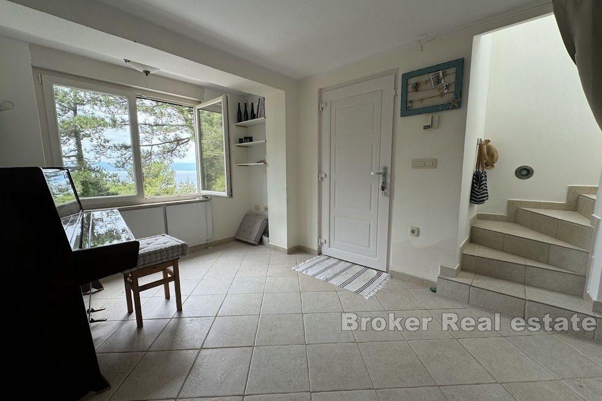 Šarmantna kuća prvi red do mora