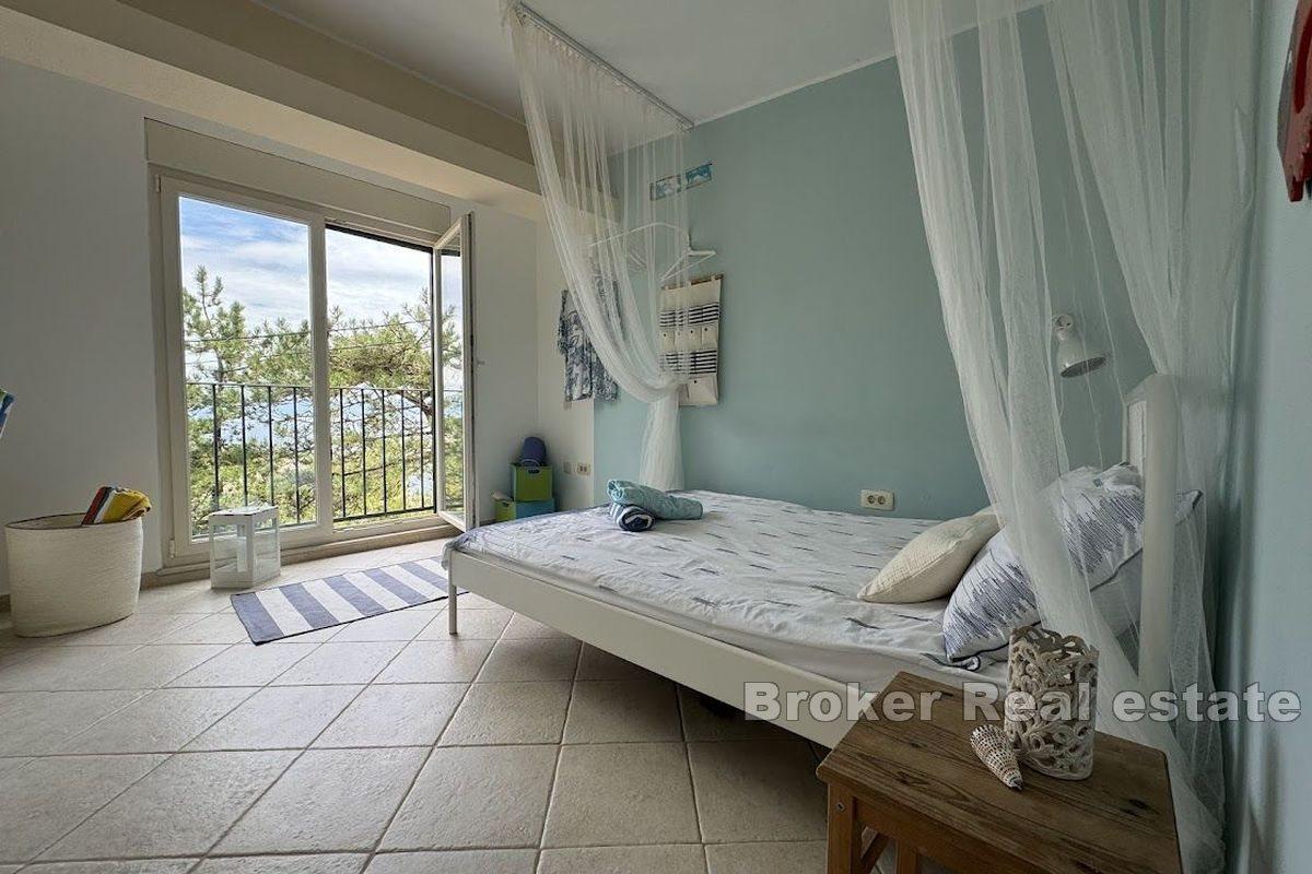 Šarmantna kuća prvi red do mora