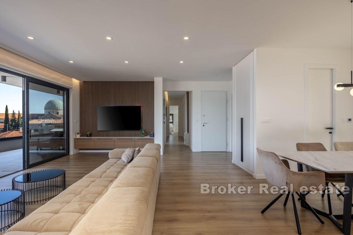 Toppleilighet i sentrum