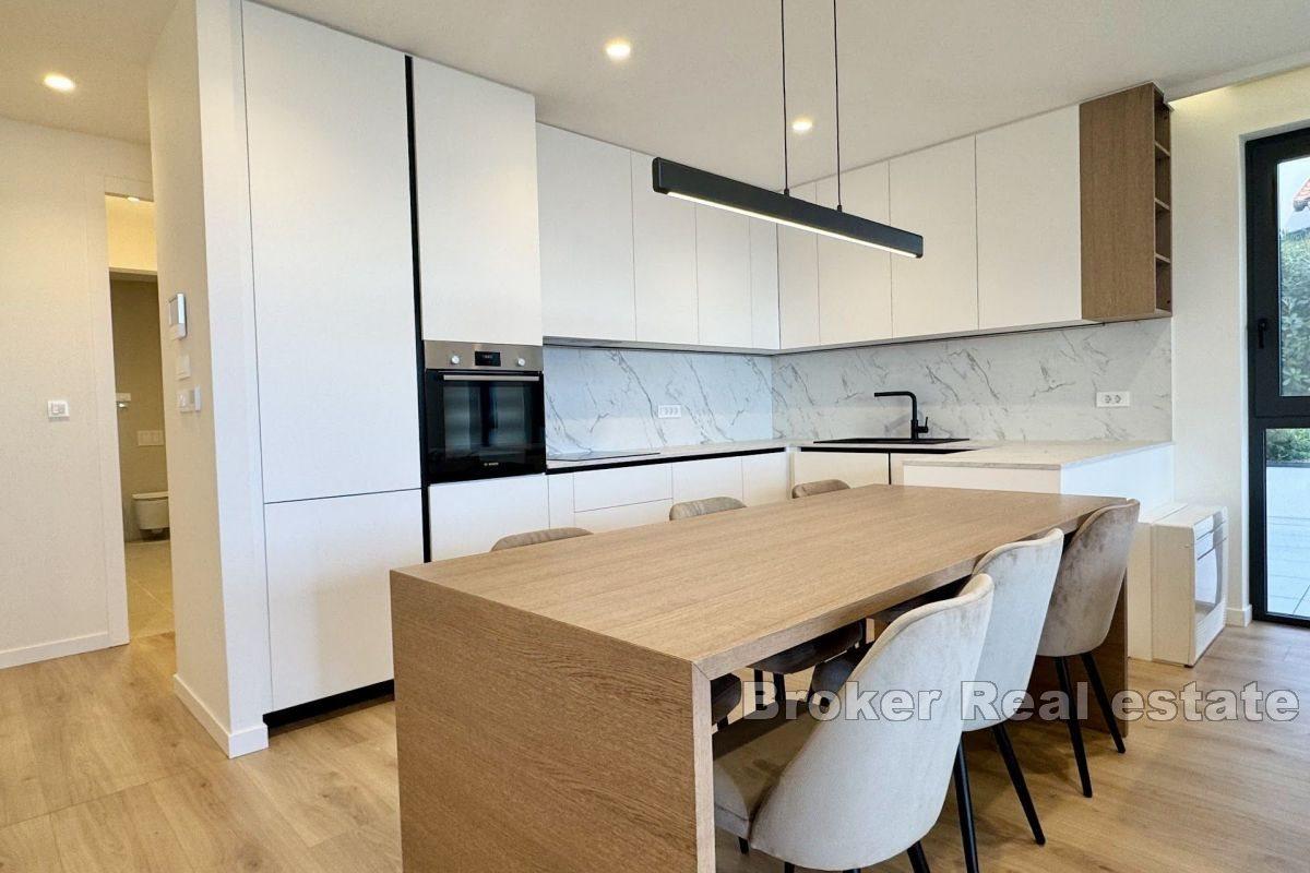 Romslig moderne leilighet