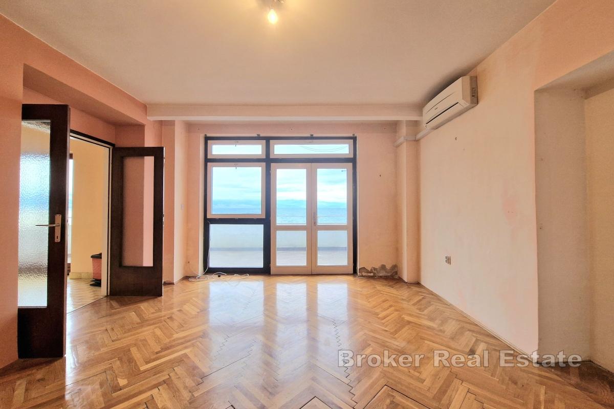 Wohnung in attraktiver Lage, erste Reihe zum Meer