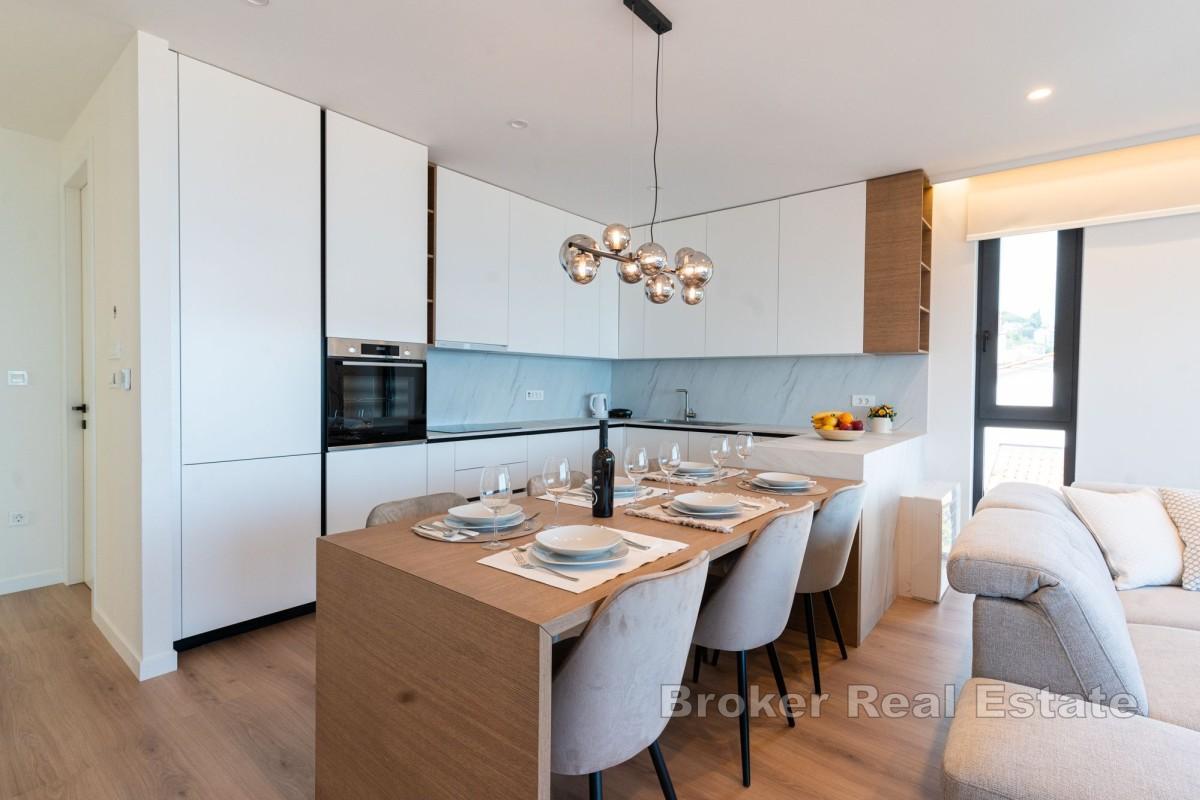 Apartament z widokiem na morze w nowym budynku