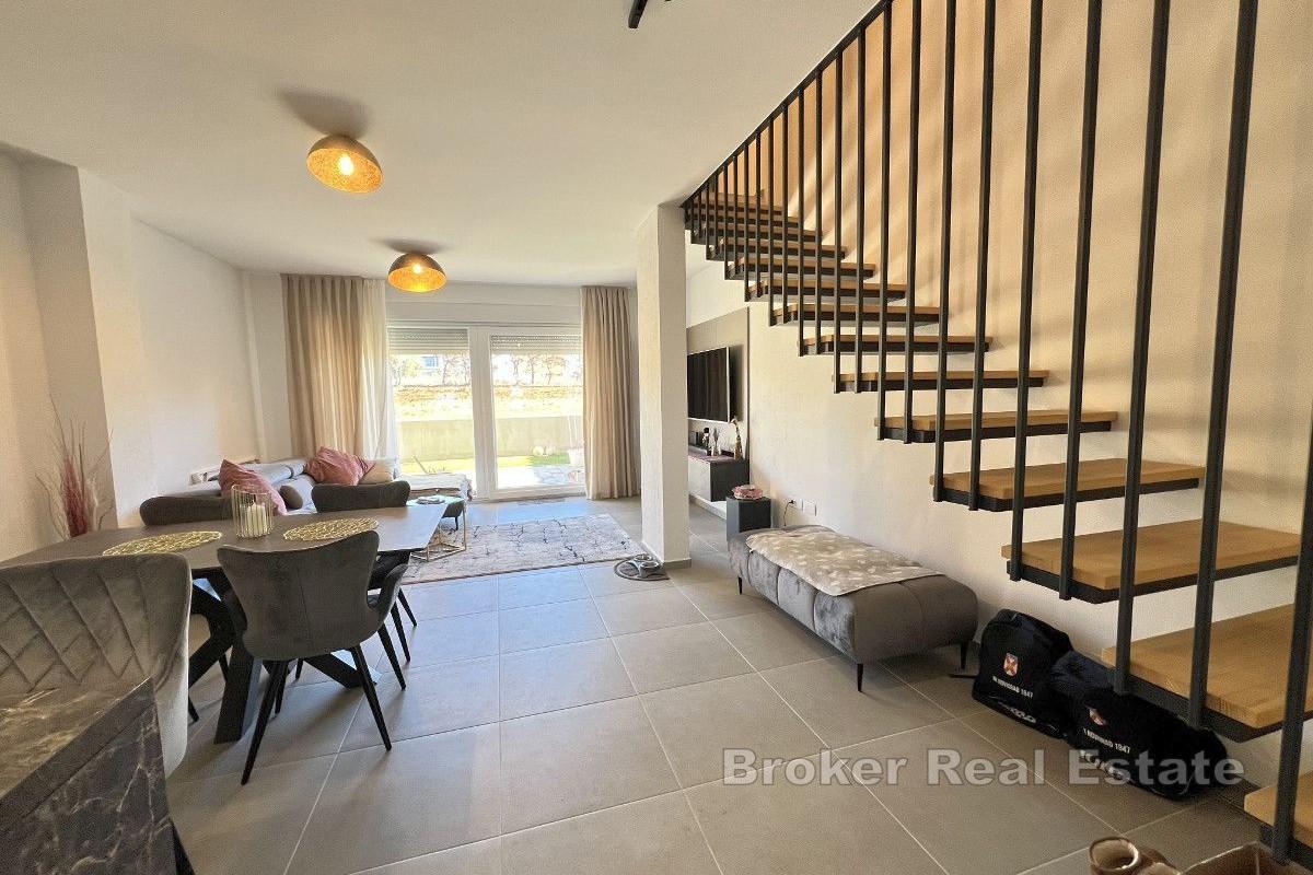 Nowoczesny dom w spokojnej okolicy