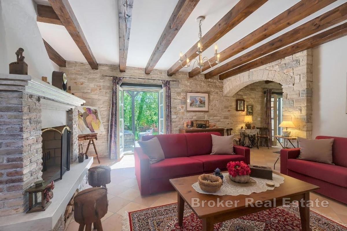 Moderní autochtonní vila ve střední Istrii - Tinjan