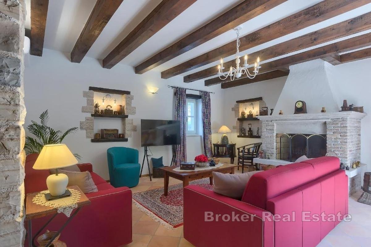 Moderní autochtonní vila ve střední Istrii - Tinjan