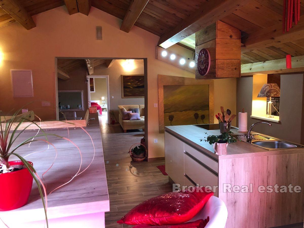 Okouzlující prázdninový dům s bazénem