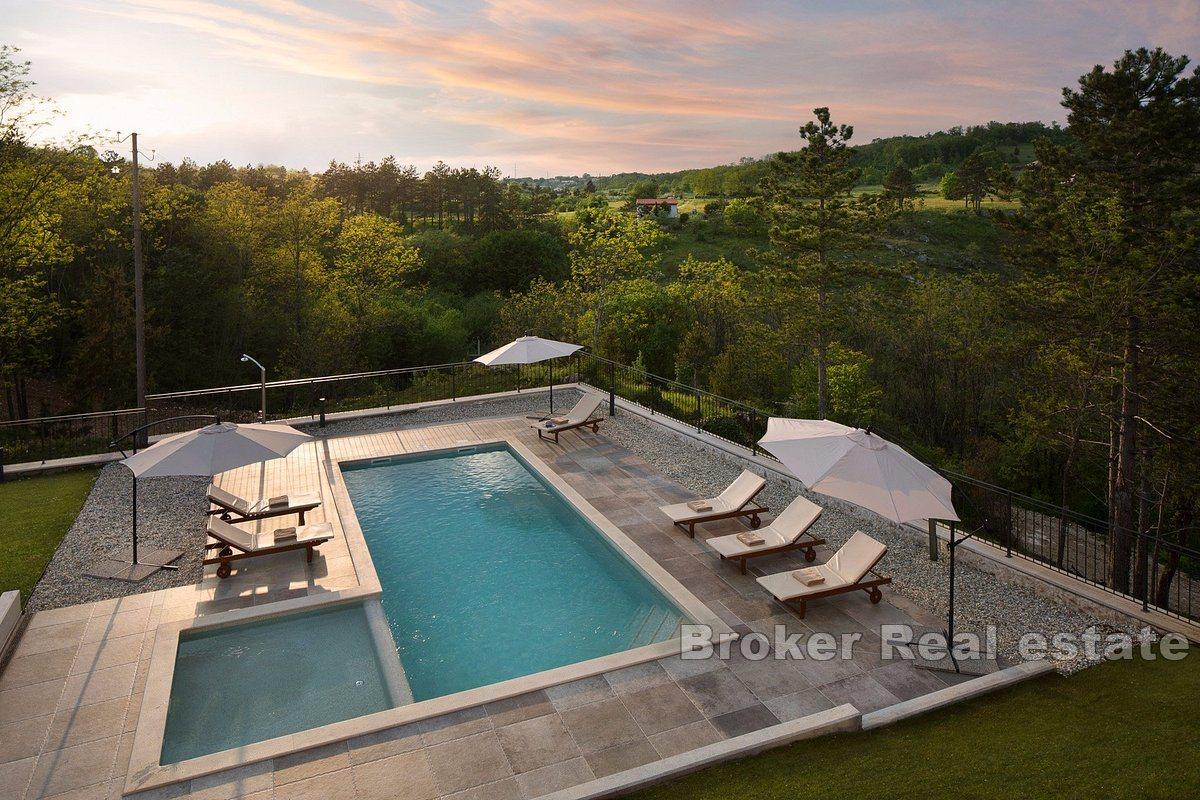 001-1026-03-Pazin-Large-estate-with-holiday-homes-for-sale