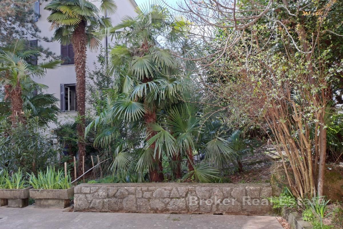 Lägenhet med havsutsikt