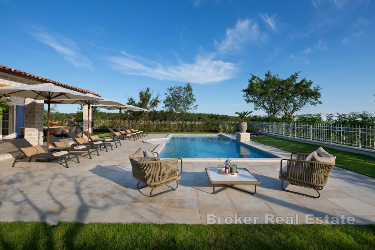 Moderní vila s bazénem v srdci Istrie