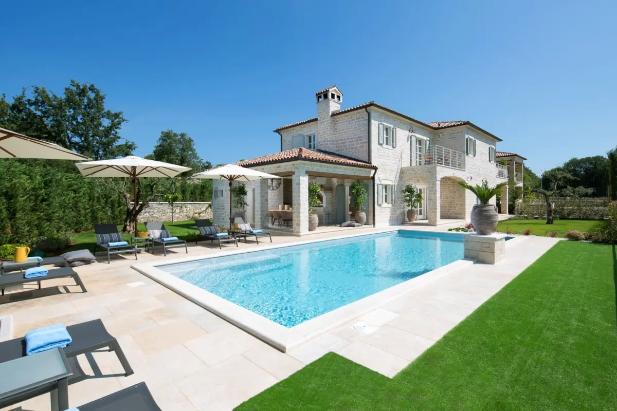 001-1026-18-Rovinj-Luxury-villa-with-pool-for-sale