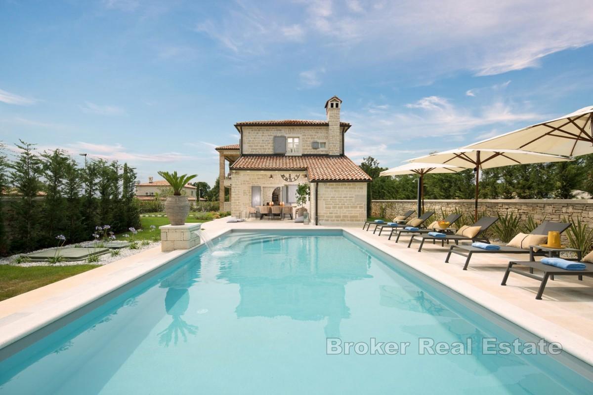 Modern villa med pool i Istriens inland