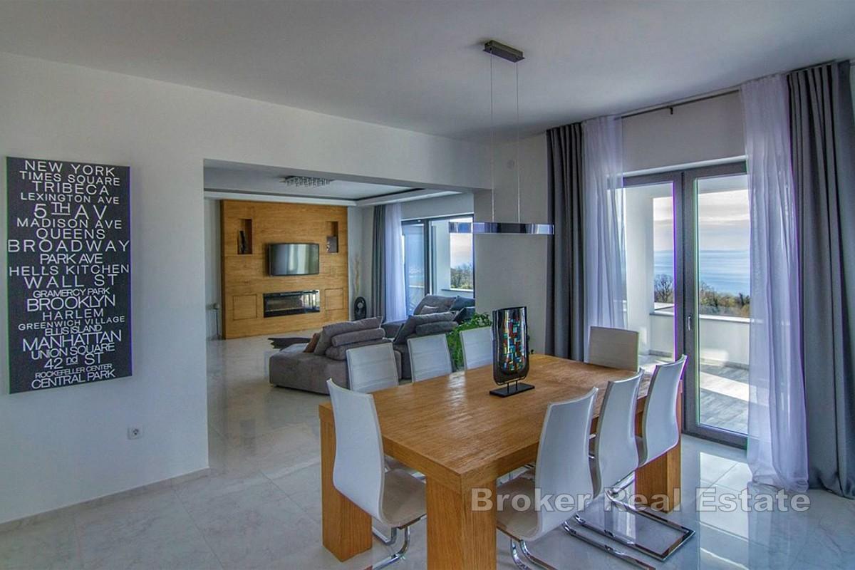 Dom s dvoma bytovými jednotkami a priestrannou záhradou