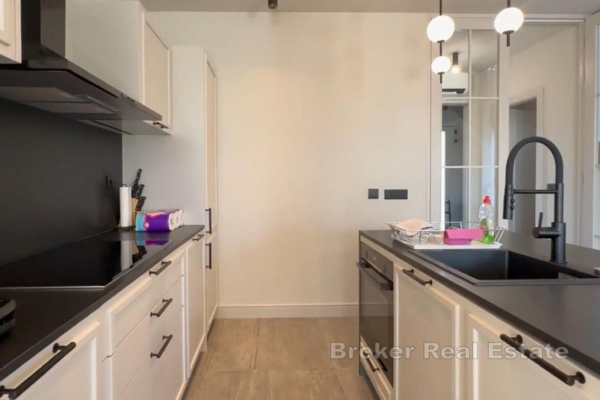 Willa z basenem w spokojnej okolicy