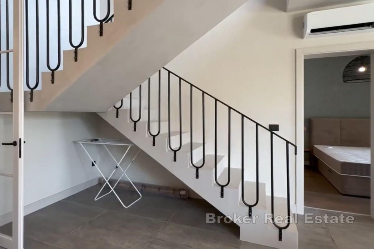 Willa z basenem w spokojnej okolicy