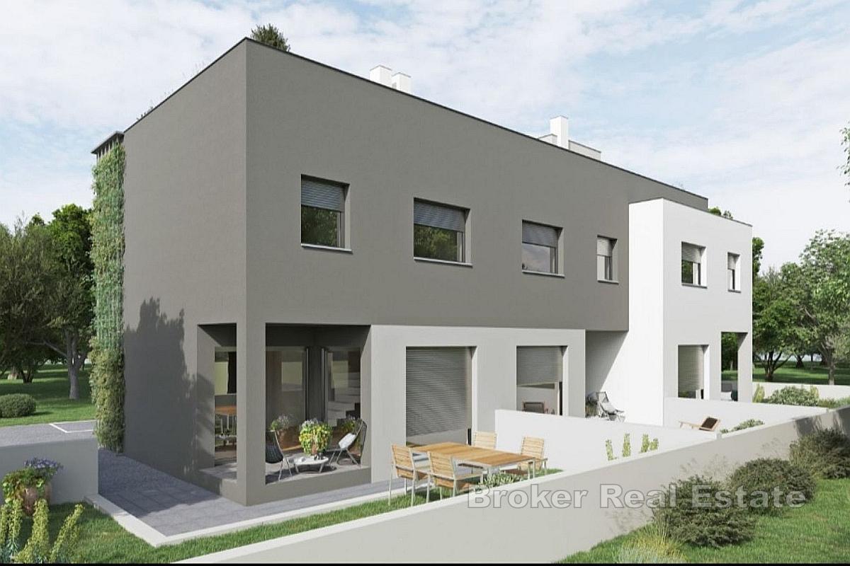 Maison avec jardin et toit-terrasse au calme