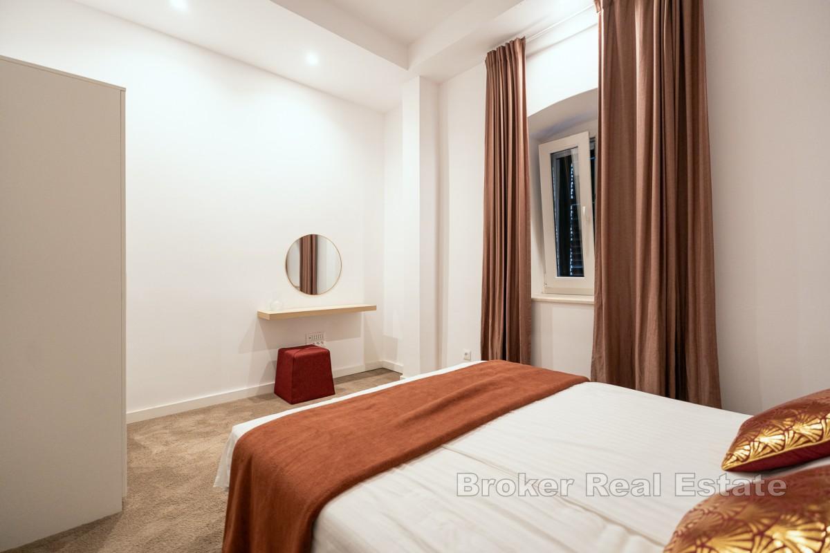 Villa avec piscine en bord de mer