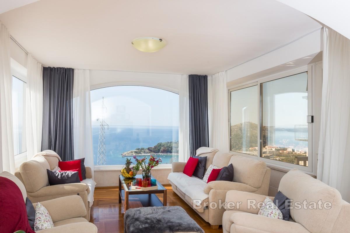 Drei-Zimmer-Wohnung mit zusätzlichem Studio-Apartment