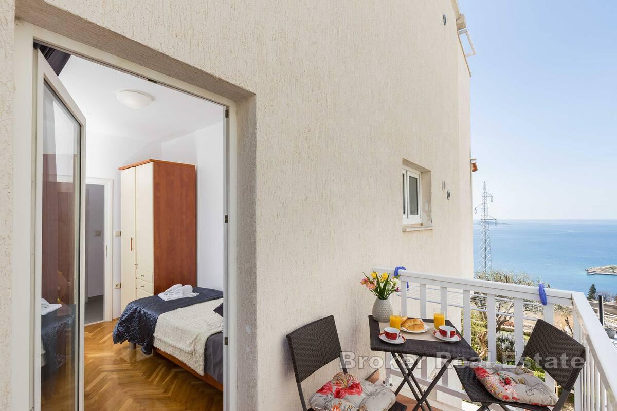 Drei-Zimmer-Wohnung mit zusätzlichem Studio-Apartment