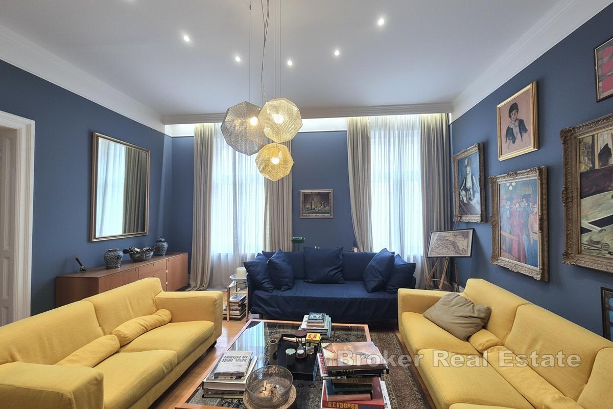 Appartamento arredato in stile moderno nel centro città