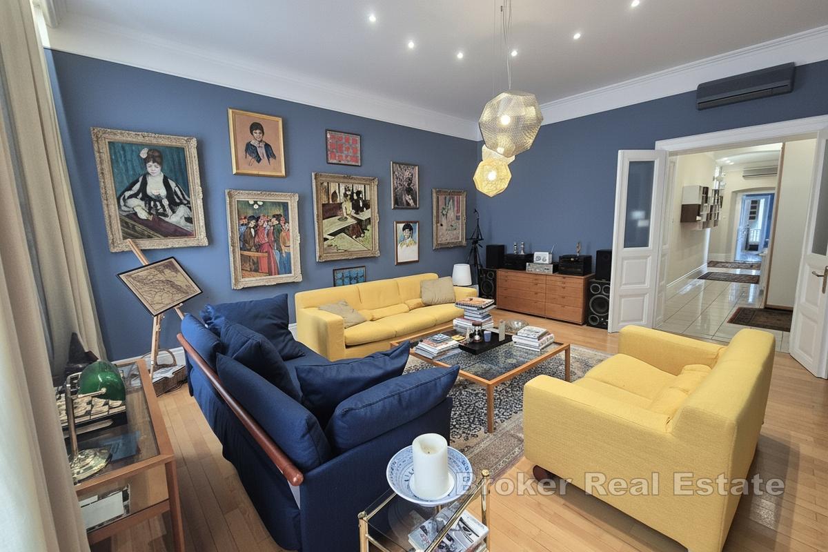 Moderno uređen stan u centru grada