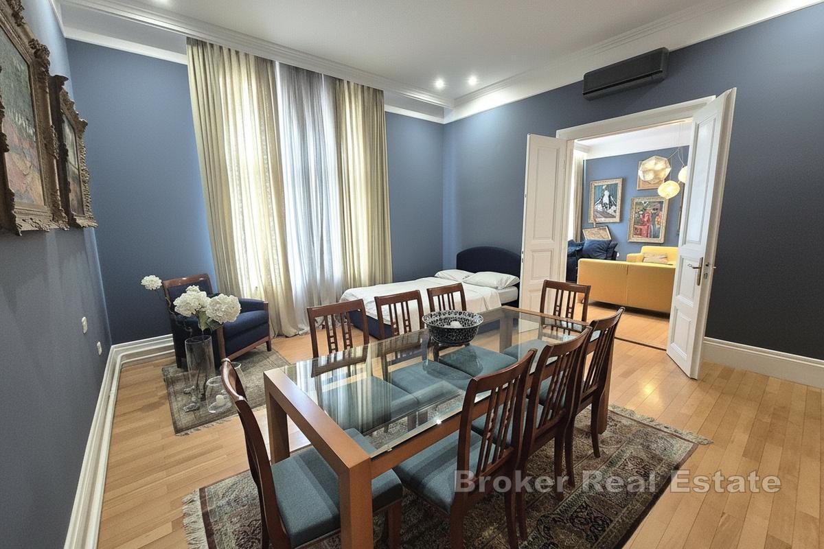 Moderno uređen stan u centru grada