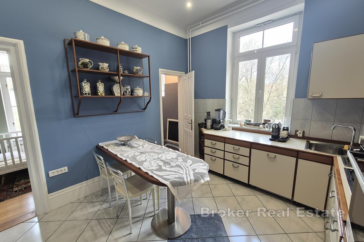 Moderno uređen stan u centru grada