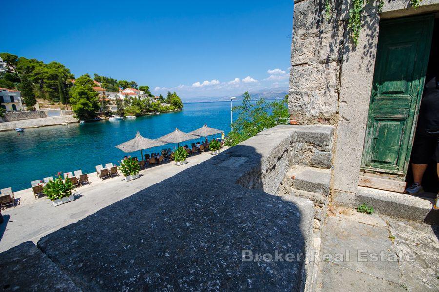 Øya Brac - Steineiendom i sentrum av byen