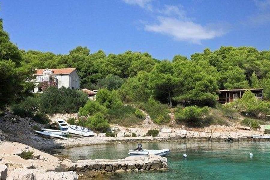 Dům s pozemkem - Ostrov Brač