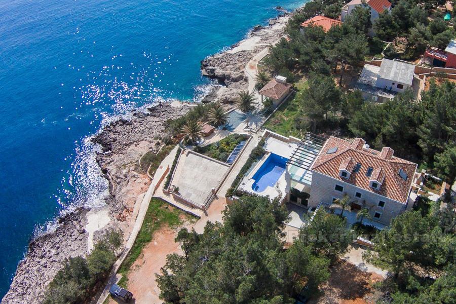 Wyspa Hvar - Ekskluzywna willa pierwszym rzędzie do morza na sprzedaż