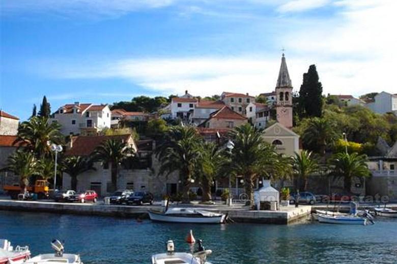 Pozemky u moře - Ostrov Brač