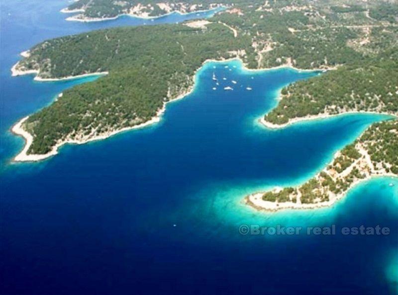 Kuća prvi red na izvrsnoj lokaciji - otok Brač