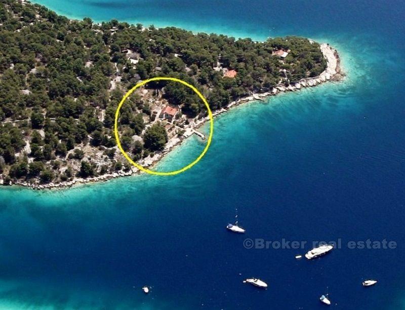 Kuća prvi red na izvrsnoj lokaciji - otok Brač