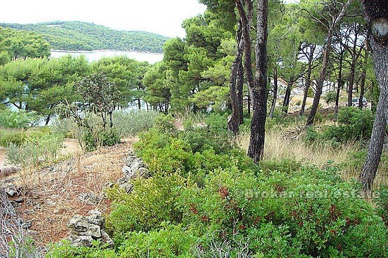 Hus första raden mot havet - ön Brac