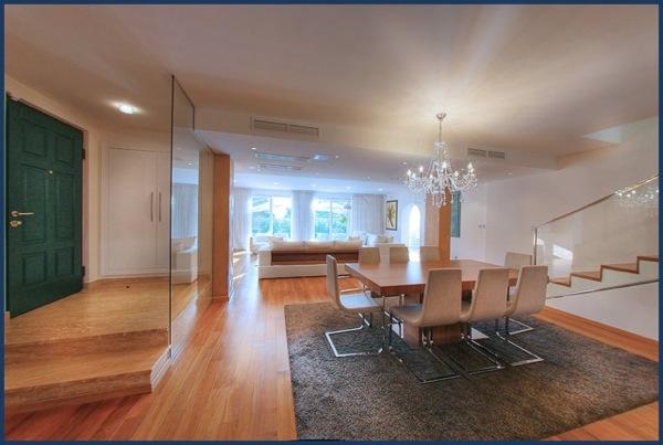 Vila s djelomičnim pogledom na more - Split