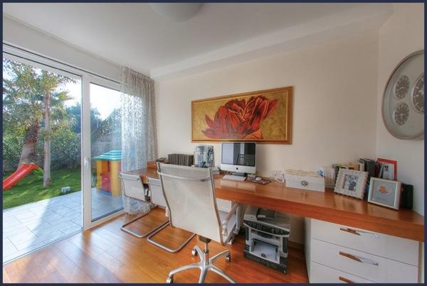 Vila s djelomičnim pogledom na more - Split