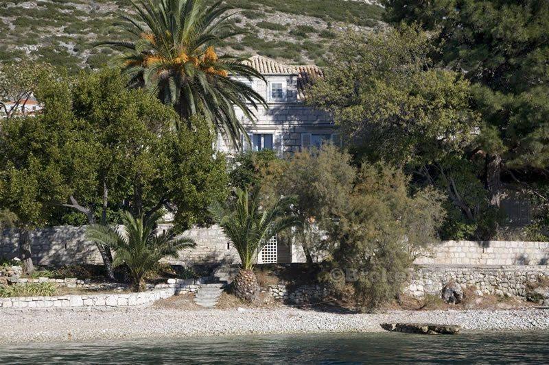 Villa avec piscine, première rangée de la mer - presqu'île de Peljesac