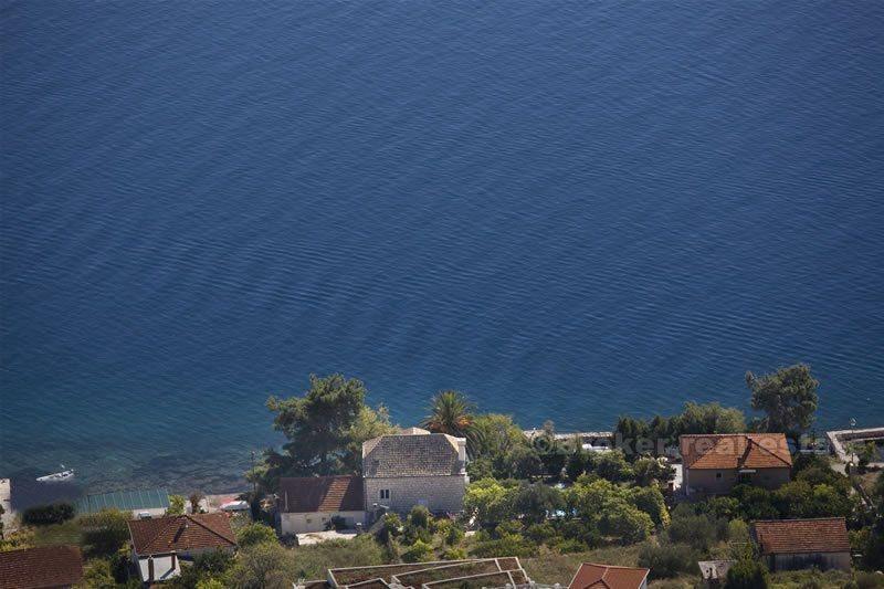 Villa avec piscine, première rangée de la mer - presqu'île de Peljesac
