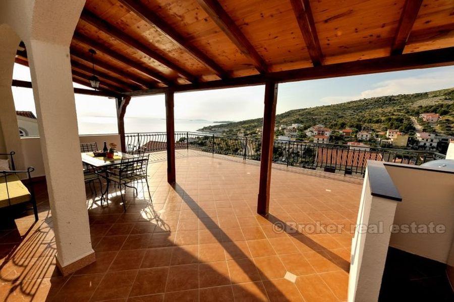 Primosten, Haus mit Schwimmbad