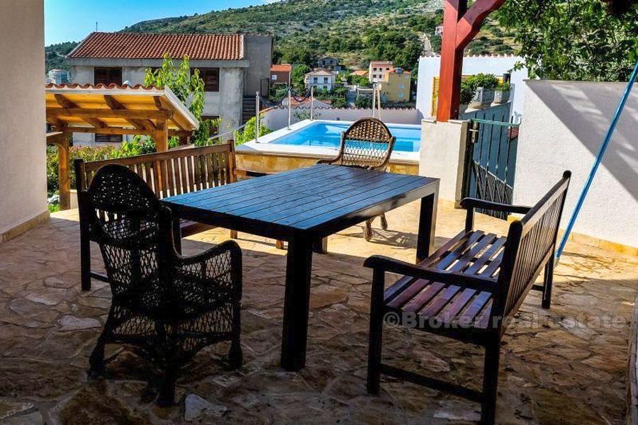 Primosten, maison avec piscine