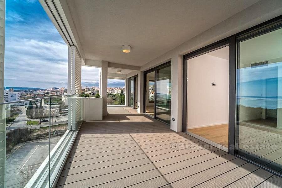 Split, appartement de deux chambres flambant neuf de luxe