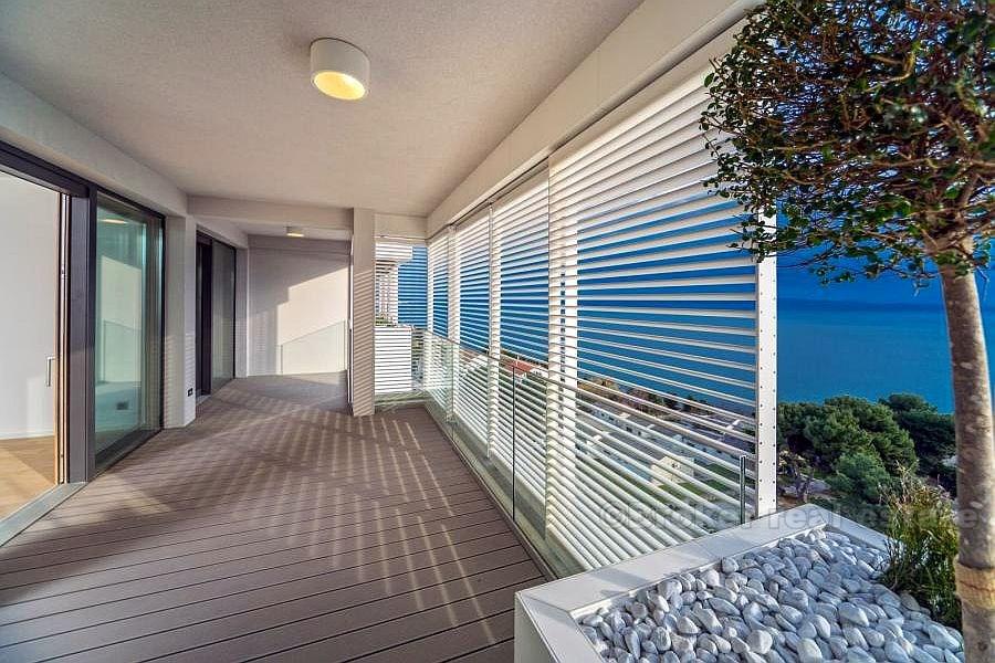 Split, brand new luxury three bedroom apartment