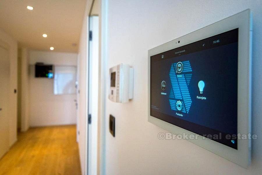Split, brand new luxury three bedroom apartment